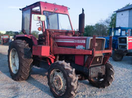 シバウラトラクター